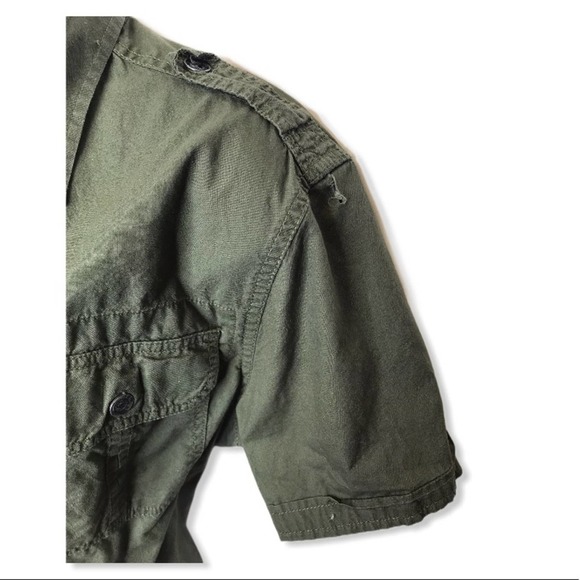 Converse | Green Short Sleeve Button Down Shirt - Picture 13 of 13